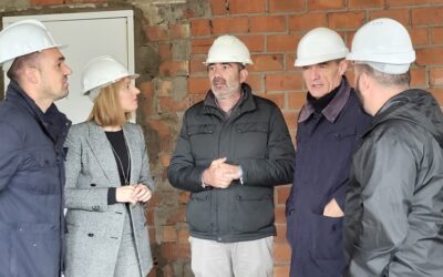 Javier Pizarro confirma la inversión que llegará a Arcos con la nueva edición del PFEA: más de dos millones de euros