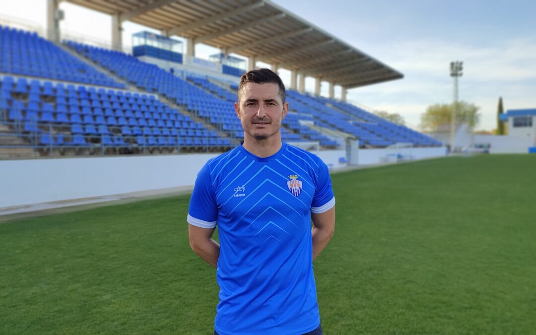 Maqui; “a corto plazo me veo como entrenador del Arcos CF”