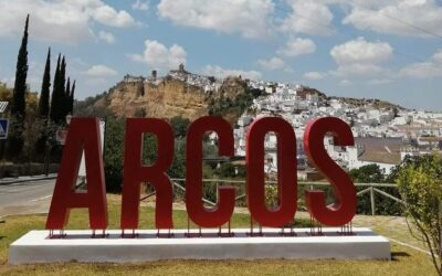 El mirador de los cabezuelos cuenta con letras corporativas para fomentar la imagen pública de la ciudad