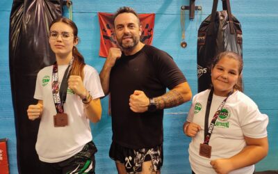 Manuela y Emily, medallas de bronce en el Campeonato de España Junior de Kickboxing