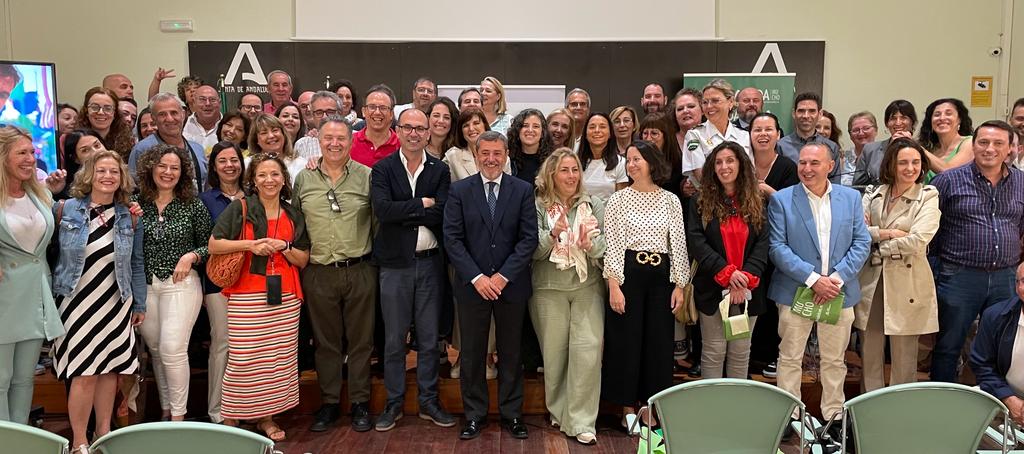 La Junta lanza una campaña para conseguir un hogar para 300 menores tutelados en Cádiz