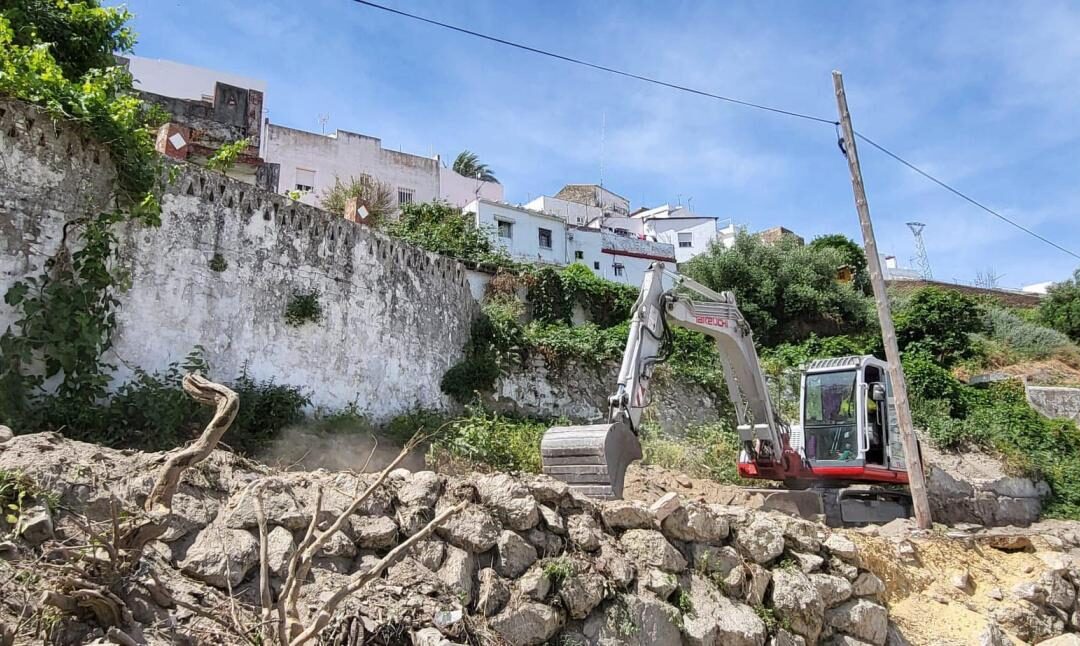 El ayuntamiento de Arcos realiza gestiones para dotar de un arqueólogo las obras de los aparcamientos de Caños Verdes