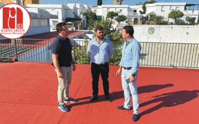 El alcalde y el delegado de Educación visitan el CEIP Vicenta Tarín