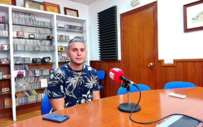 Miguel Ángel Pavón Hinojosa, le escribe frases bonitas a Arcos