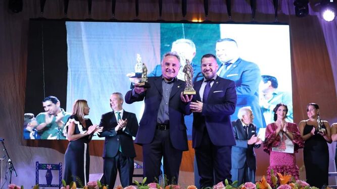 Antonio Porcuna ‘El Veneno’ se alza con el premio ‘Dolores la Petenera’ en el Concurso Internacional de Cante por Peteneras