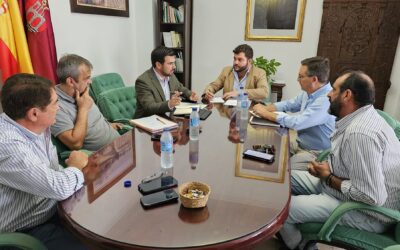 El delegado de Agricultura se reúne con el alcalde de Arcos de la Frontera