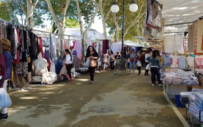 Se traslada  al Barrio Bajo el mercadillo de El Barato por labores de montaje de la Feria de San Miguel