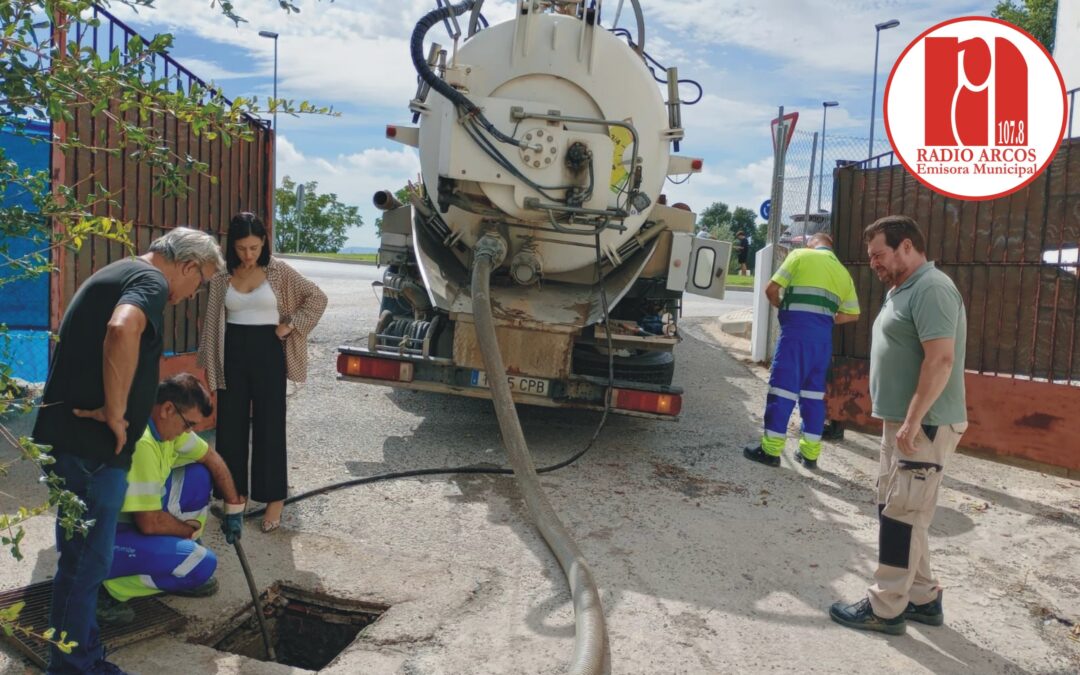 Aqualia arregla un problema de la red de saneamiento de Jédula