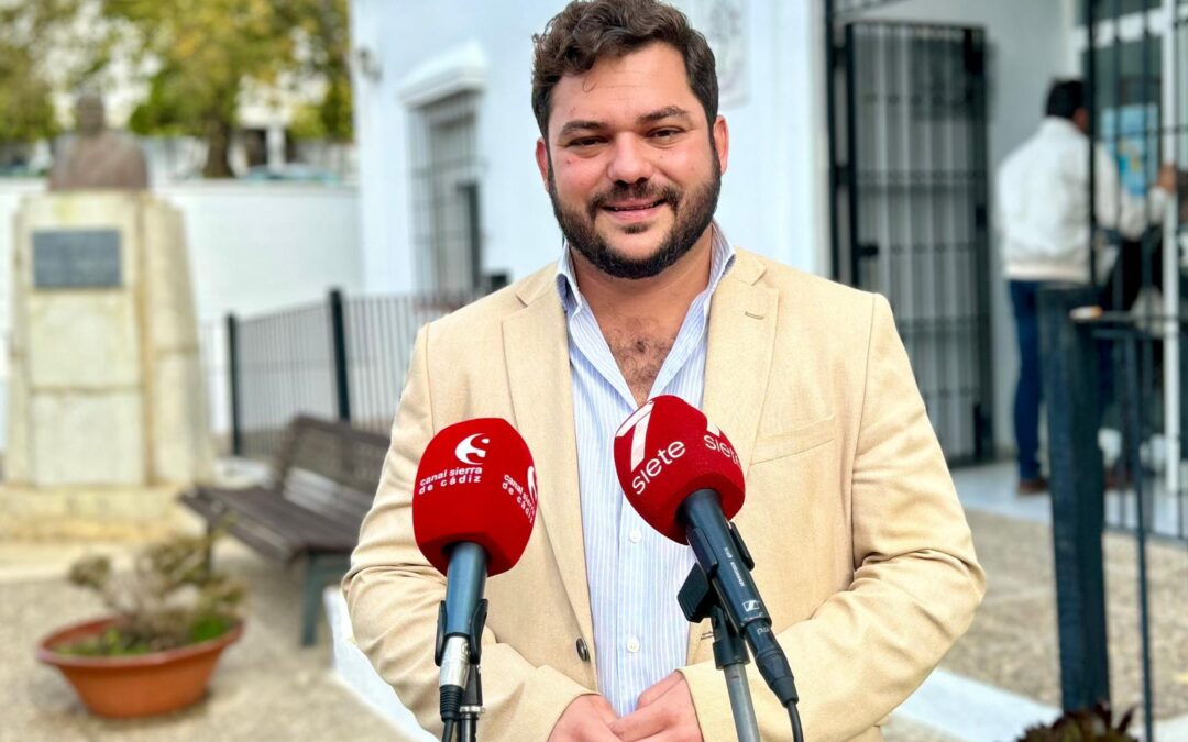 El Alcalde sale al paso de las críticas del PSOE sobre las ordenanzas fiscales y asegura que el equipo de Gobierno no para de dar solución a los problemas del municipio