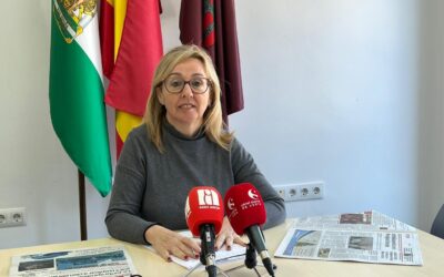 Inma Alba anuncia los acuerdos alcanzados con la plantilla municipal y la Policía Local