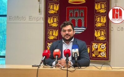 El alcalde asegura que la revisión del precio del agua es obligada y que “las verdades hay que contarlas completas”