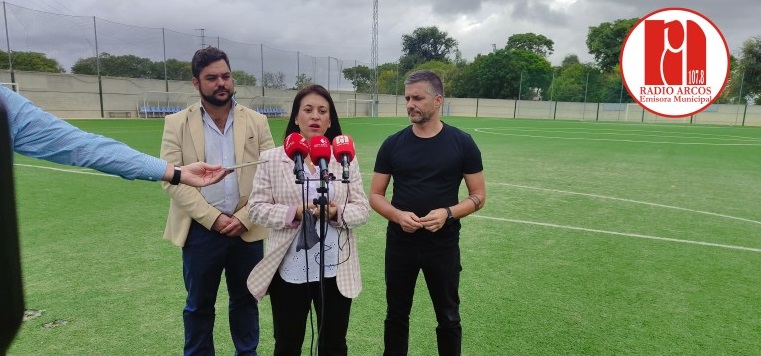 El césped del campo de fútbol de Jédula será reemplazado y se intervendrá en los aseos