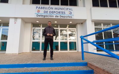 Verhoeven; “vamos a invertir 80.102 euros en renovar la cubierta del pabellón municipal”