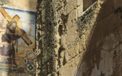 Patrimonio llevará a cabo la restauración de diferentes retablos cerámicos del Casco Histórico de Arcos