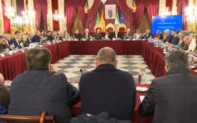 La presidenta expone en el Consejo de Alcaldías la estrategia presupuestaria de la Diputación para el “desarrollo equilibrado de la provincia”