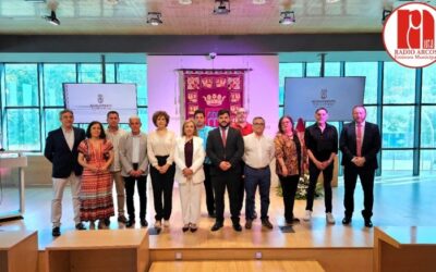 El Ayuntamiento de Arcos reconoce la labor de trabajadores y trabajadoras públicos