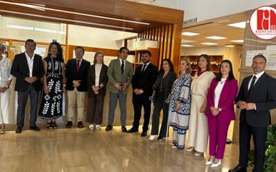 El Consejero de Justicia, Administración Local y Función Pública, José Antonio Nieto, ha visitado Arcos este jueves