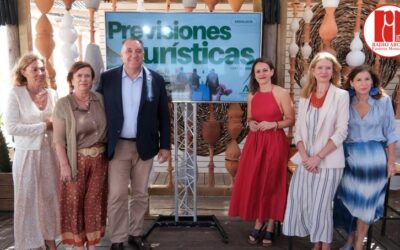 Andalucía prevé superar los 9.000 millones de euros en ingresos turísticos y alcanzar los 500.000 puestos de trabajo de cara al verano