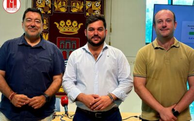 La Asociación de la Prensa de Jerez presenta su nueva directiva al alcalde de Arcos de la Frontera