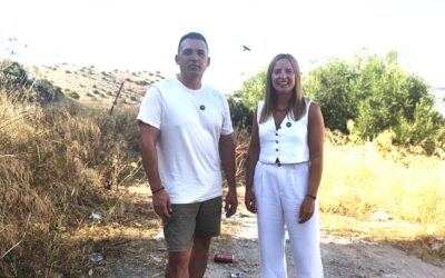 El PSOE Arcos denuncia el abandono de un solar situado en la calle Callejas y que pertenece a la Junta de Andalucía