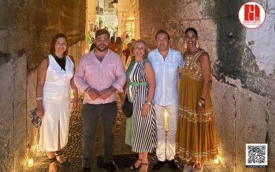 Arcos brilló a la luz de 15.000 velas