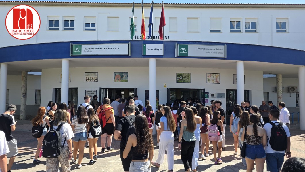 Arcos da la bienvenida al curso escolar de Secundaria