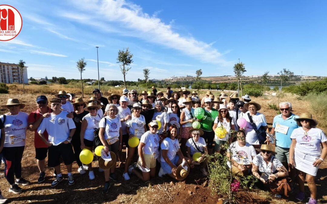 Arcos se une en la V Marcha por la Prevención del Suicidio de Ubuntu: “vecinos y vecinas caminan juntos sembrando esperanza y memoria”