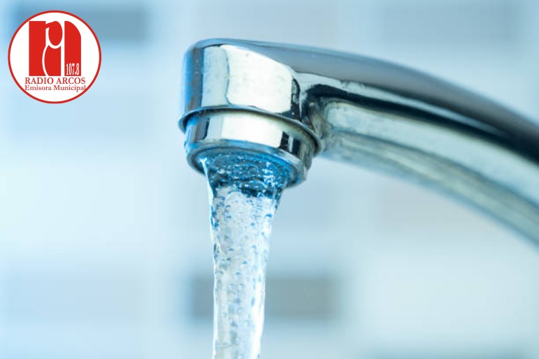 Aqualia informa de que una avería en el depósito de agua Voy-Voy provoca episodios pasajeros de coloración en el suministro de Arcos
