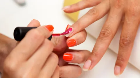 Consumo Responsable  ¡Ojo! con la manicura